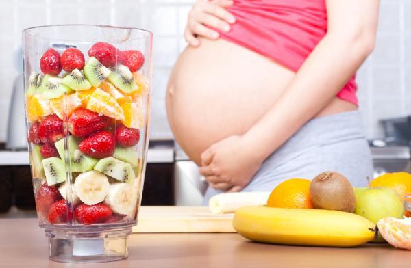 5 Nutrition based foods Indian moms must eat and avoid during pregnancy ...