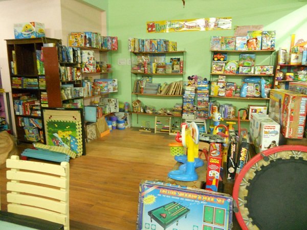 treasuretrove-toysrental-kidsstoppress